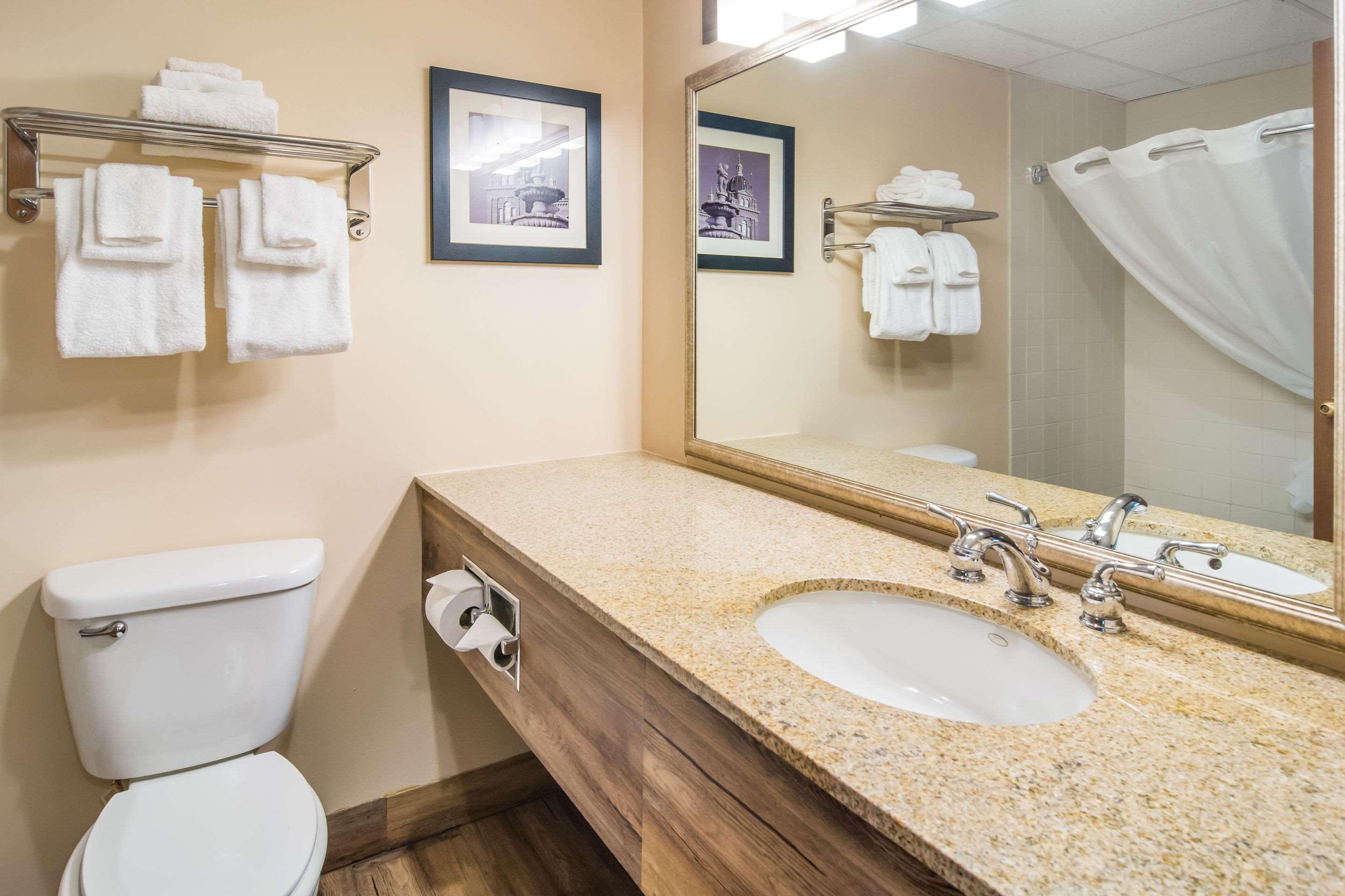 Quality Inn & Suites Virginia Luaran gambar